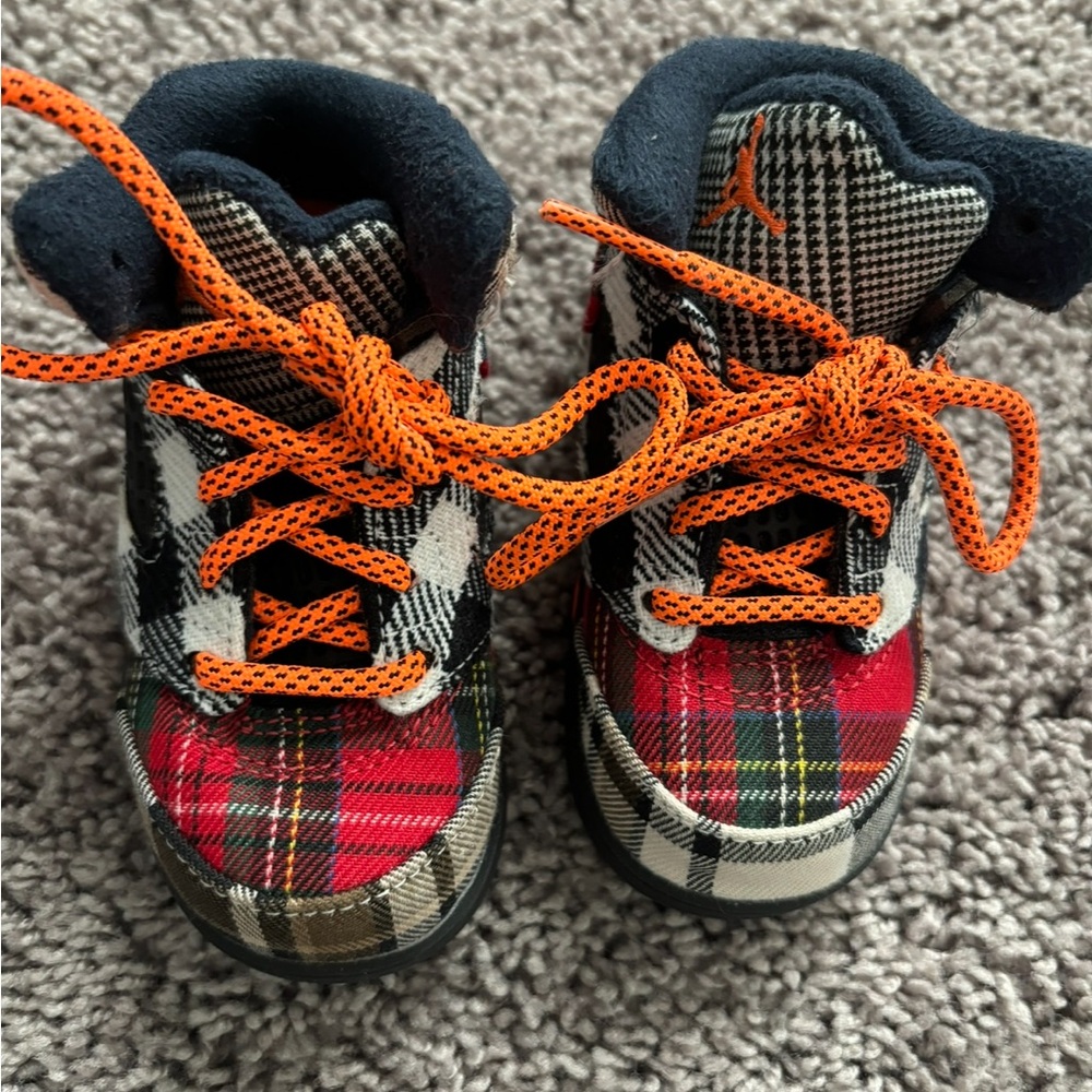 Nike Plaid Kids Sneakers with Orange Laces